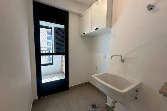 Área de Serviço de apartamento para alugar com 2 quartos, 88m² em Alphaville, Barueri