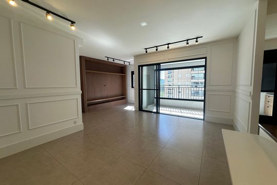 Sala de apartamento para alugar com 2 quartos, 88m² em Alphaville, Barueri