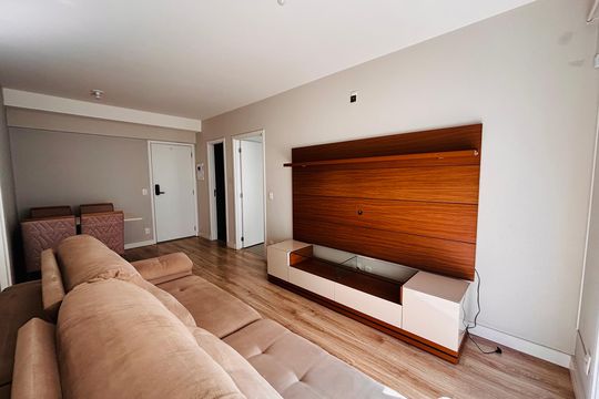 Sala de apartamento para alugar com 1 quarto, 49m² em Alphaville Industrial, Barueri