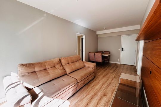 Sala de apartamento para alugar com 1 quarto, 49m² em Alphaville Industrial, Barueri