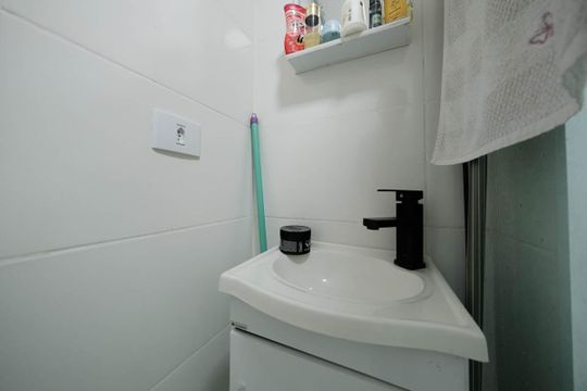 Banheiro de apartamento à venda com 3 quartos, 55m² em Vila Santa Teresa, São Paulo