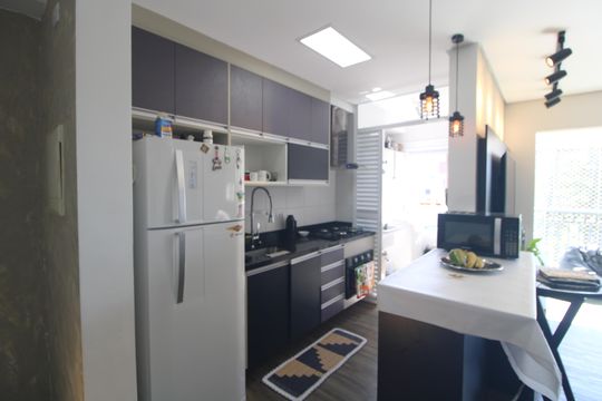Cozinha de apartamento para alugar com 2 quartos, 73m² em Vila Castelo, São Paulo