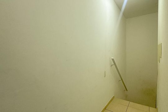 Escada de apartamento para alugar com 2 quartos, 64m² em Ingleses do Rio Vermelho, Florianópolis