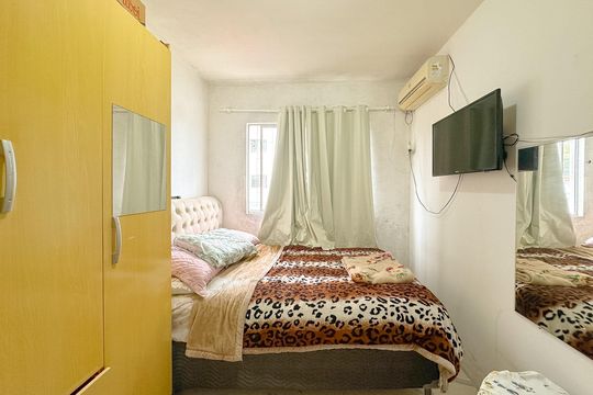 Quarto 1 de apartamento para alugar com 2 quartos, 52m² em Sertão do Maruim, São José