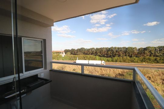 Sacada de apartamento para alugar com 2 quartos, 57m² em Novo Mundo, Uberlândia