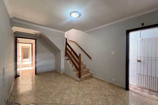 Sala de casa para alugar com 5 quartos, 158m² em Vila Sao Pedro, Santo André