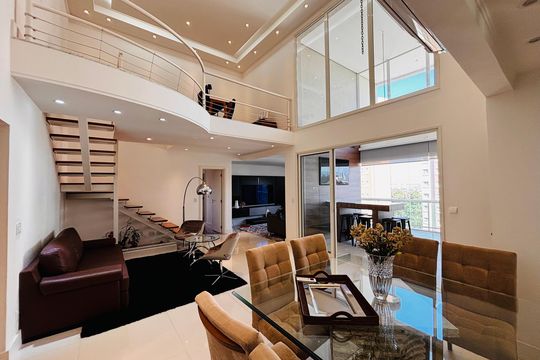 Apartamento para alugar com 3 quartos, 172m² em Tamboré, Santana de Parnaíba