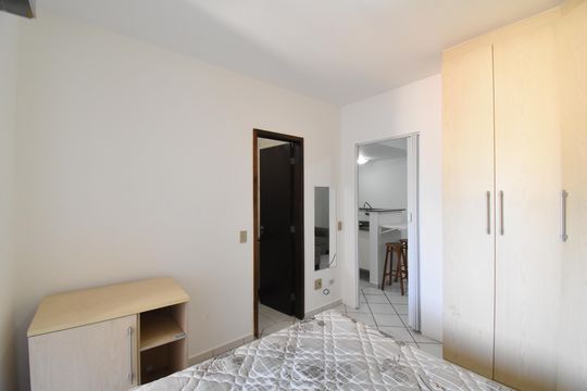 Suíte de kitnet/studio para alugar com 1 quarto, 36m² em Centro, Curitiba