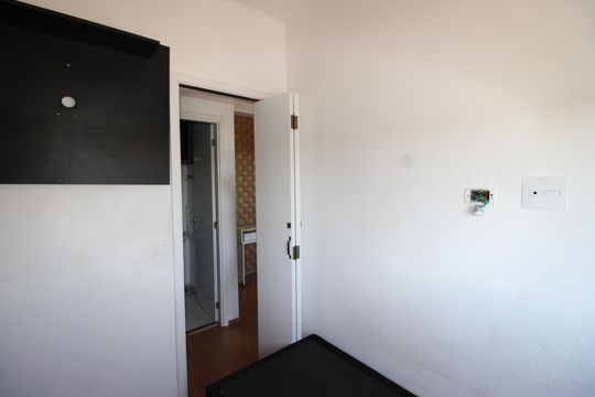 Quarto 1 de apartamento à venda com 2 quartos, 40m² em Itaquera, São Paulo