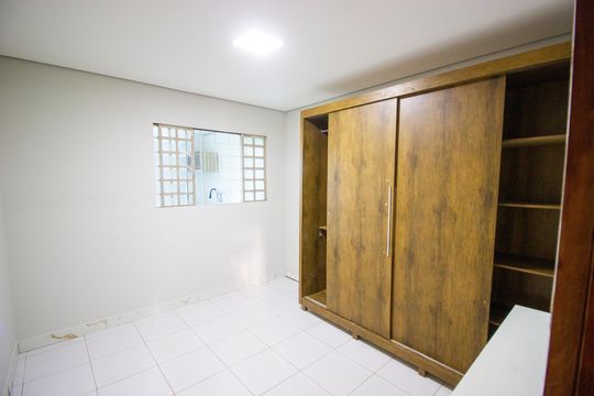Casa de Condomínio para alugar com 1 quarto, 60m² em Núcleo Bandeirante, Brasília