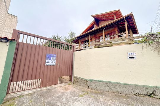 Fachada de casa para alugar com 3 quartos, 200m² em Ingleses Norte, Florianópolis