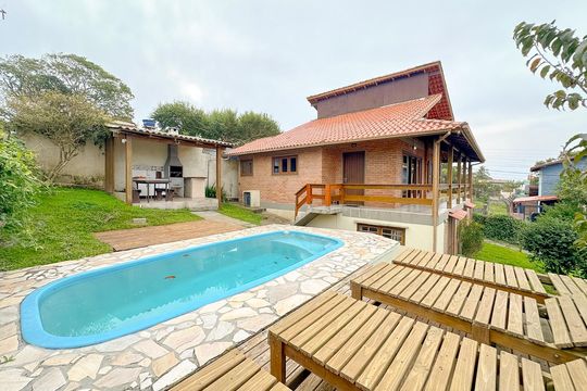 Casa para alugar com 3 quartos, 200m² em Ingleses Norte, Florianópolis