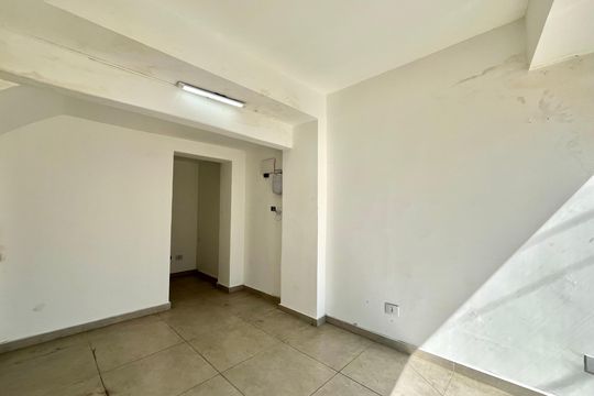 Garagem de casa à venda com 4 quartos, 160m² em Mirandópolis, São Paulo