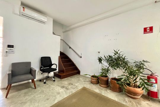 Sala de casa para alugar com 4 quartos, 160m² em Mirandópolis, São Paulo
