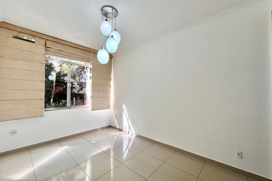 Sala  de apartamento para alugar com 1 quarto, 44m² em Copacabana, Rio de Janeiro