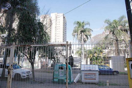Sala VistaSala 1 Estar Vista de casa para alugar com 2 quartos, 100m² em Menino Deus, Porto Alegre