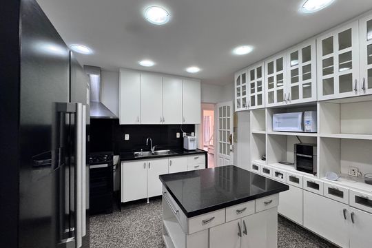 Cozinha de casa de condomínio para alugar com 4 quartos, 650m² em Recreio dos Bandeirantes, Rio de Janeiro