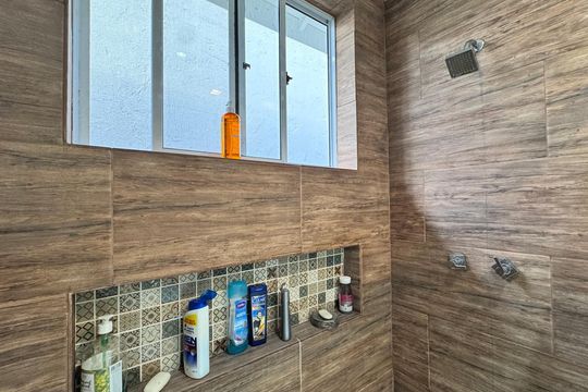 Banheiro Social de casa de condomínio para alugar com 4 quartos, 650m² em Recreio dos Bandeirantes, Rio de Janeiro