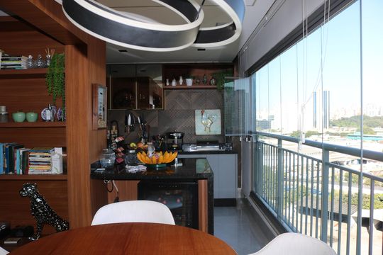 Sala de apartamento à venda com 3 quartos, 116m² em Parque Industrial Tomas Edson, São Paulo