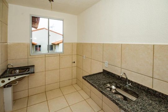 Cozinha de apartamento para alugar com 2 quartos, 47m² em Serra Dourada, Vespasiano