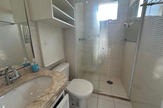 Banheiro da Suíte de apartamento para alugar com 2 quartos, 72m² em Tamboré, Barueri