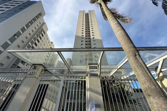 Fachada de apartamento para alugar com 2 quartos, 72m² em Tamboré, Barueri