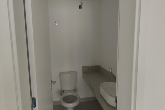 Banheiro de apartamento à venda com 3 quartos, 126m² em Brás, São Paulo