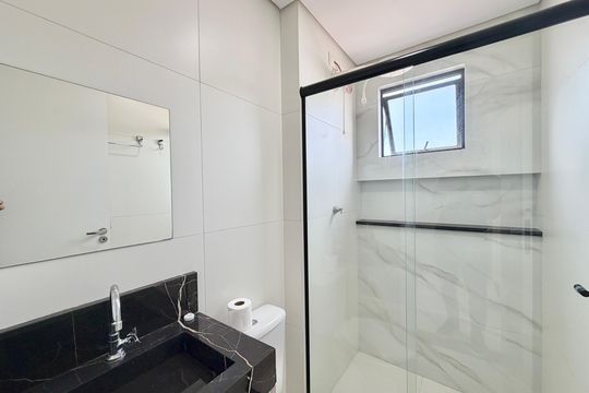 Banheiro de apartamento para alugar com 3 quartos, 55m² em Parque da Fonte, São José dos Pinhais