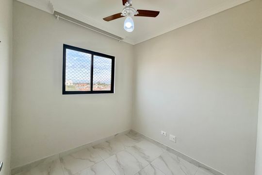 Quarto 3 de apartamento para alugar com 3 quartos, 55m² em Parque da Fonte, São José dos Pinhais