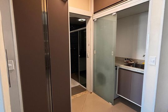 Lavanderia de apartamento à venda com 1 quarto, 55m² em Alphaville, Barueri