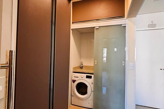 Lavanderia de apartamento à venda com 1 quarto, 55m² em Alphaville, Barueri