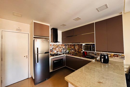 Cozinha de apartamento à venda com 1 quarto, 55m² em Alphaville, Barueri