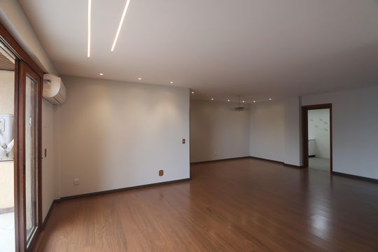 Sala de apartamento para alugar com 3 quartos, 166m² em Vila Eunice Nova, Cachoeirinha