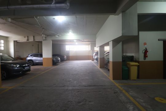 Garagem de apartamento para alugar com 3 quartos, 166m² em Vila Eunice Nova, Cachoeirinha