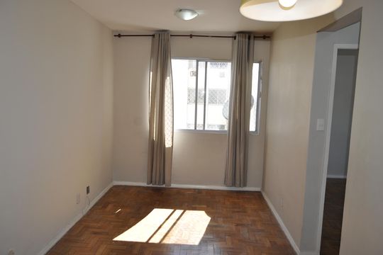 Apartamento para alugar com 2 quartos, 55m² em Grajaú, Rio de Janeiro