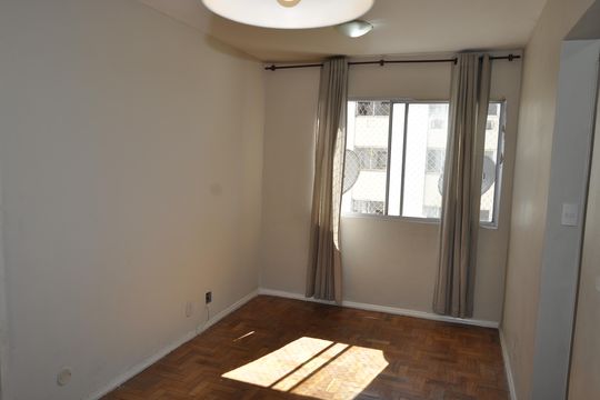 Apartamento para alugar com 2 quartos, 55m² em Grajaú, Rio de Janeiro