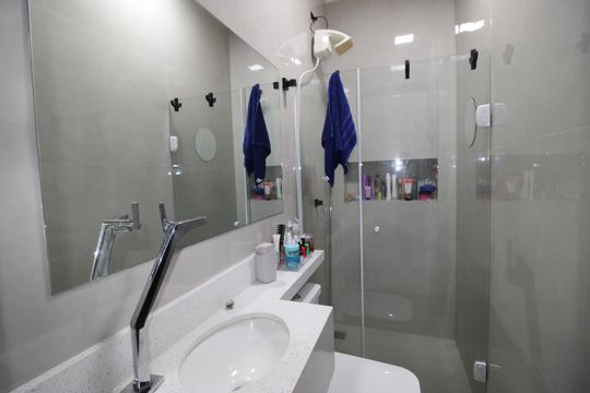 Banheiro de casa à venda com 2 quartos, 83m² em Vila Jacuí, São Paulo