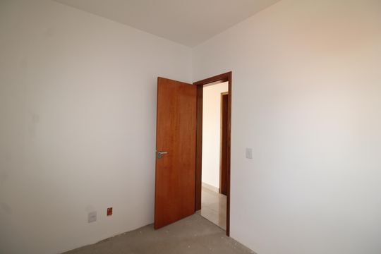 Quarto 1 de apartamento à venda com 2 quartos, 38m² em Vila Isolina Mazzei, São Paulo