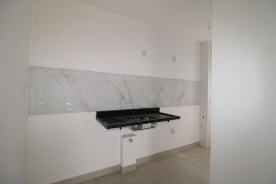 Sala / Cozinha de apartamento à venda com 2 quartos, 38m² em Vila Isolina Mazzei, São Paulo