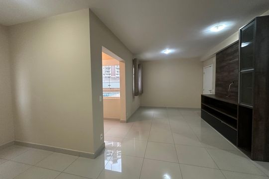 Sala de apartamento para alugar com 2 quartos, 72m² em Tamboré, Barueri