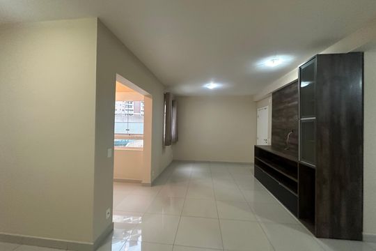Sala de apartamento para alugar com 2 quartos, 72m² em Tamboré, Barueri