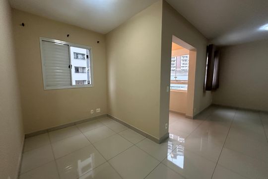 Sala de apartamento para alugar com 2 quartos, 72m² em Tamboré, Barueri