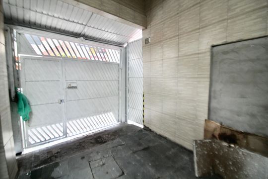 Garagem de casa para alugar com 2 quartos, 110m² em Parque Boturussu, São Paulo