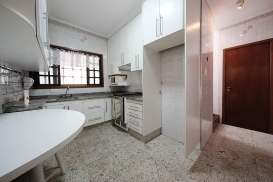 Cozinha de casa à venda com 3 quartos, 250m² em Vila Lais, São Paulo