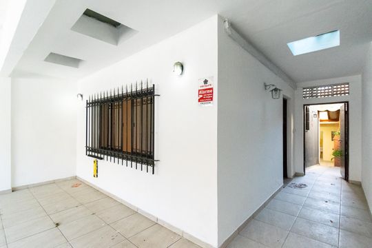 Garagem de casa à venda com 3 quartos, 126m² em Vila Campestre, São Paulo