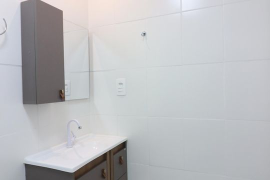 Banheiro Social de apartamento para alugar com 2 quartos, 45m² em Vila Santa Luzia, São Bernardo do Campo