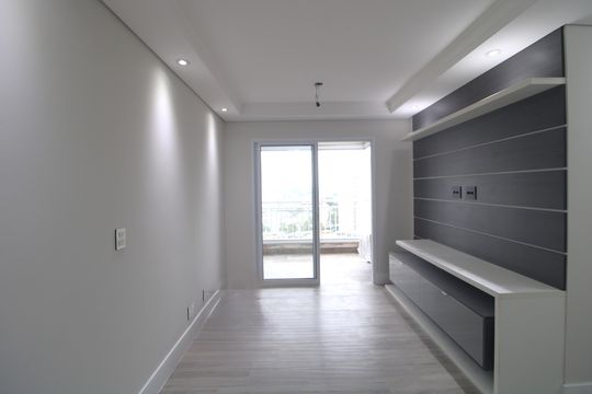 Apartamento à venda com 3 quartos, 81m² em Vila Isa, São Paulo