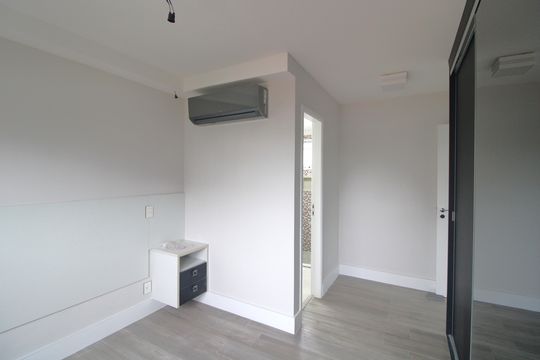 Apartamento à venda com 3 quartos, 81m² em Vila Isa, São Paulo