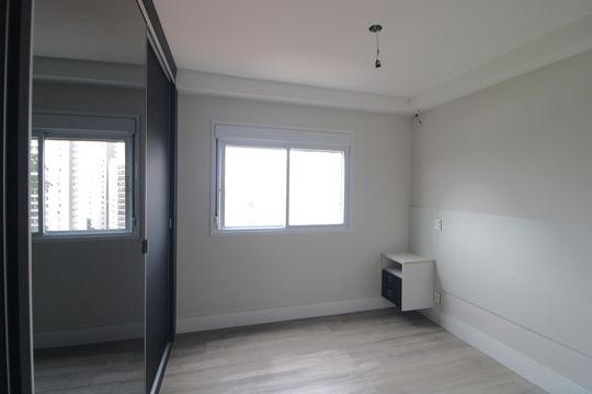 Apartamento à venda com 3 quartos, 81m² em Vila Isa, São Paulo