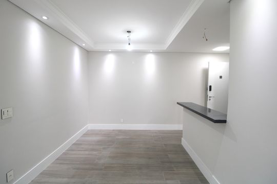 Apartamento à venda com 3 quartos, 81m² em Vila Isa, São Paulo
